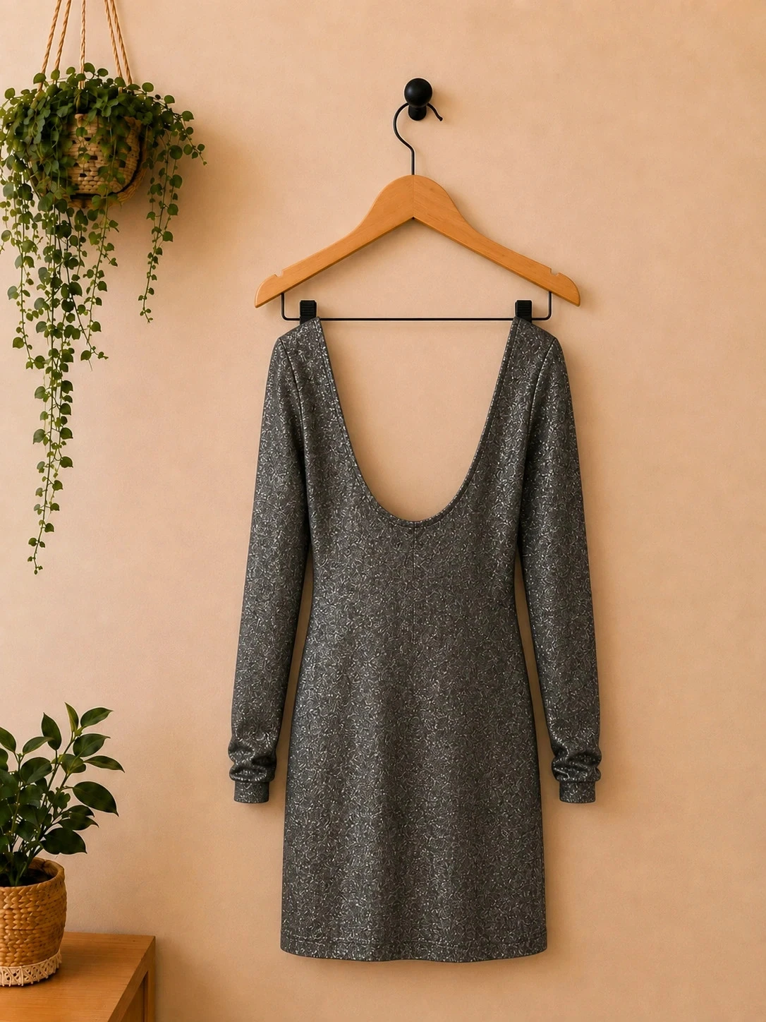 H&M Gray Sequin Dress – Size M – photo 4